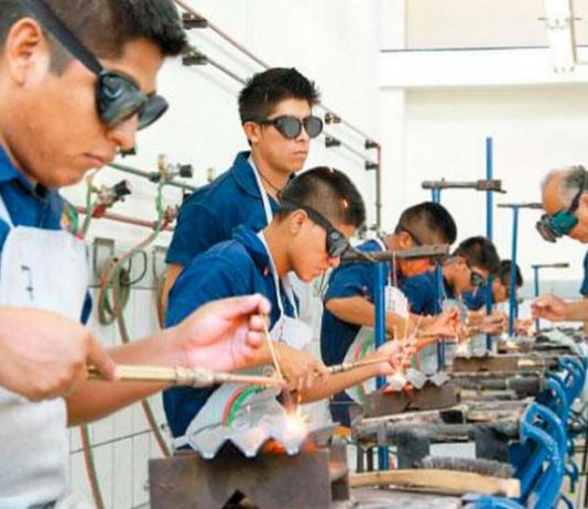 Becas Nuevo Milenio 2018